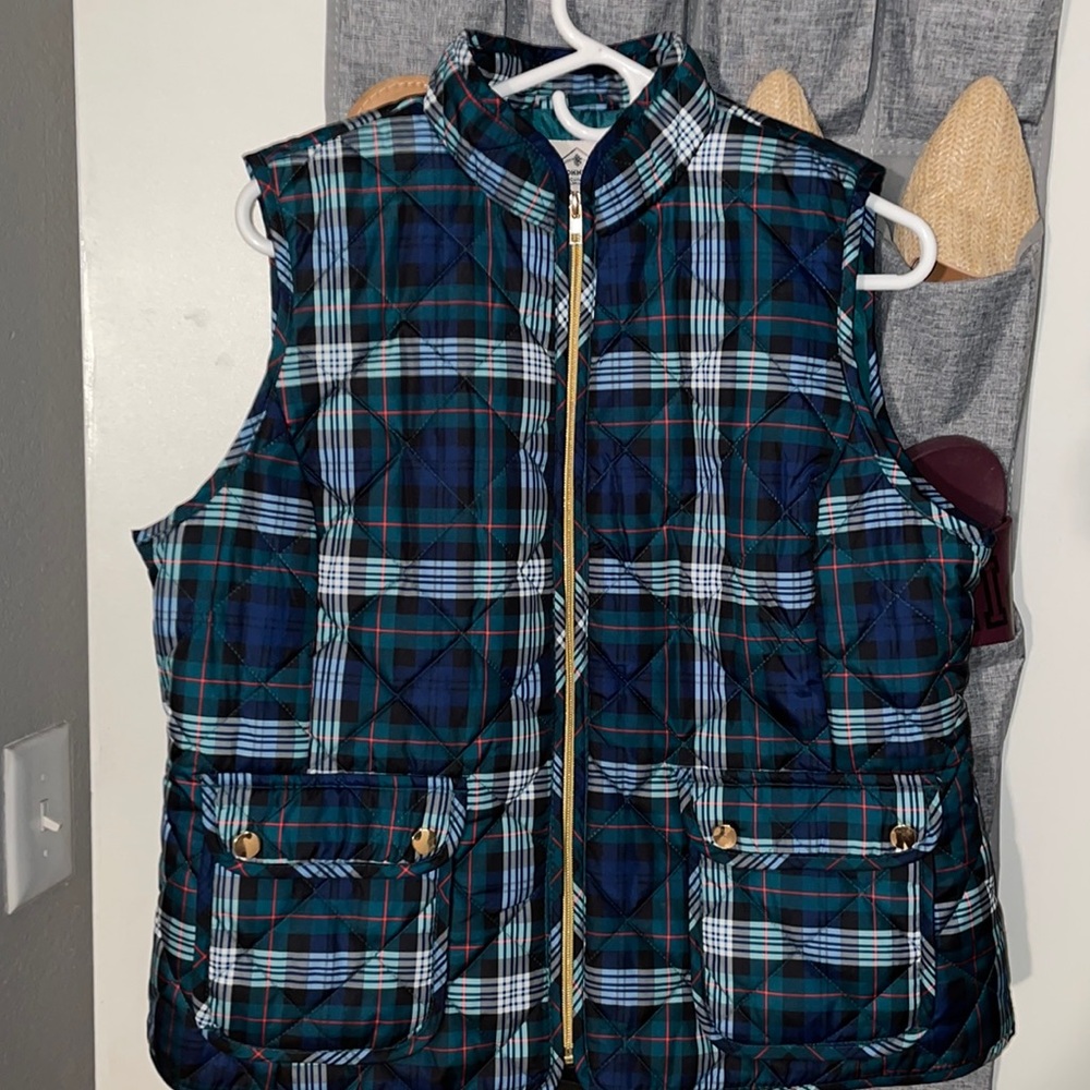 NEW St. john’s Bay puffer vest